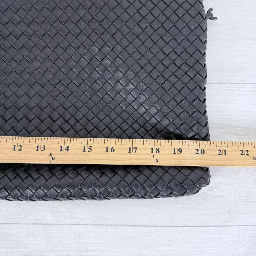 Bottega Veneta Intrecciato Tote Bag Convertible Large Black Woven Leather Italy